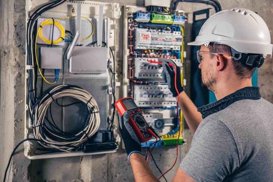 Mantenimiento y reparación eléctrica